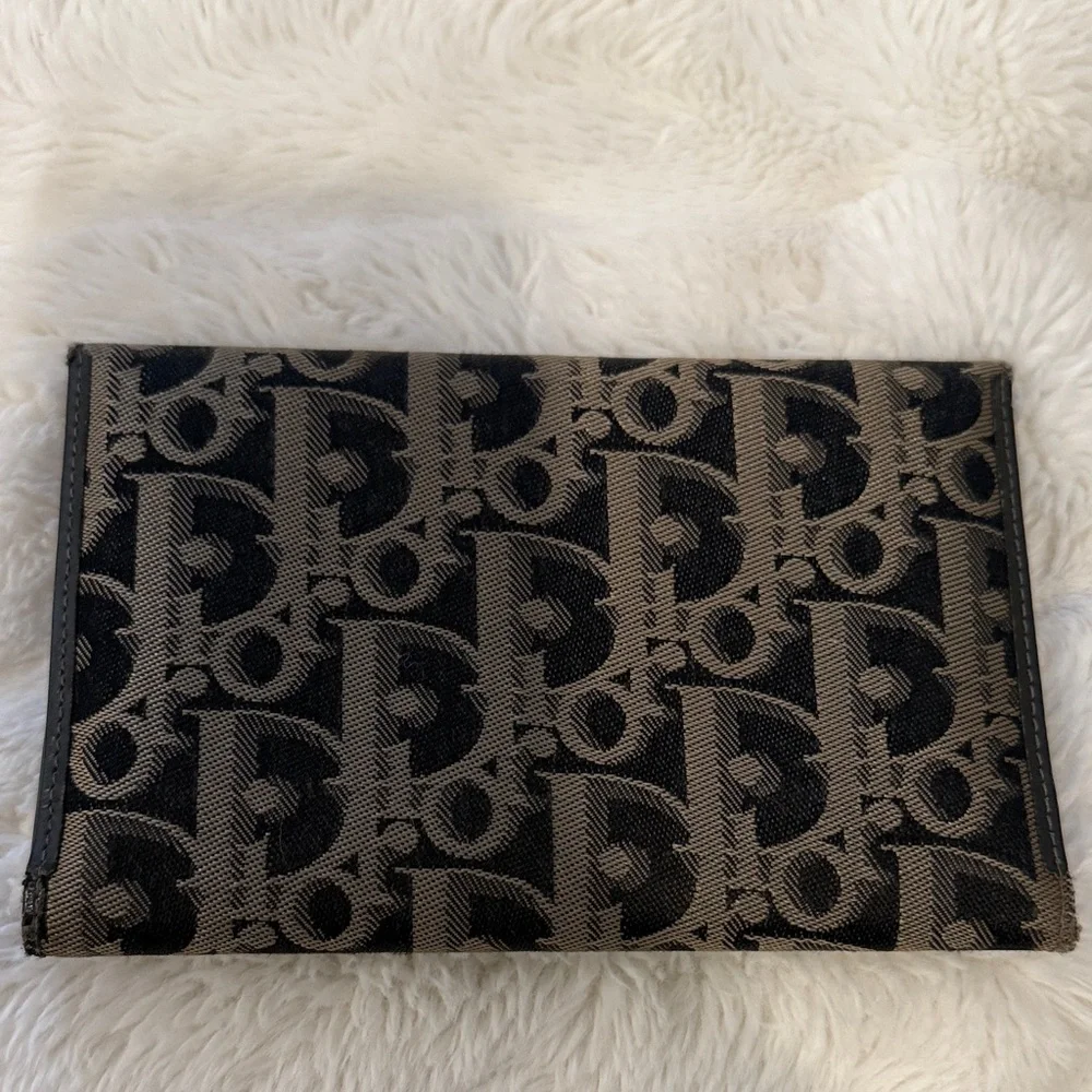 Christian Dior Monogram Wallet - Picture 8 of 11